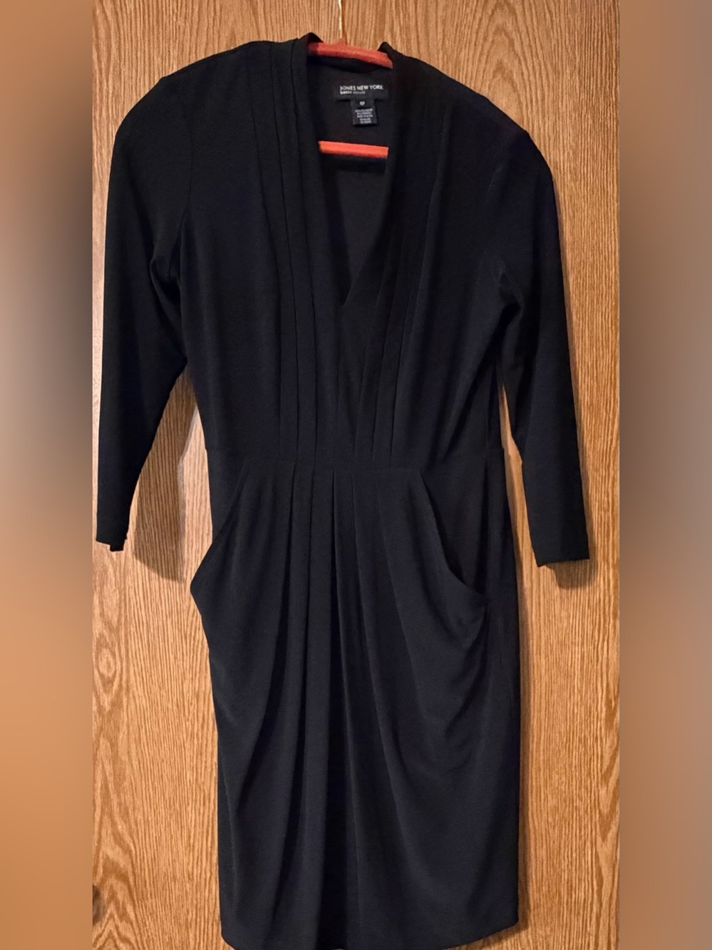 Jones New York Black V-Neck Pleated Midi Dress with Pockets